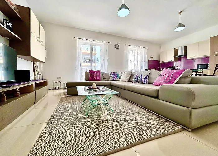 Sunshine Flats Cosy 2 Bd Apartment In Saint Paul\'S Bay - Close To Bugibba Square
